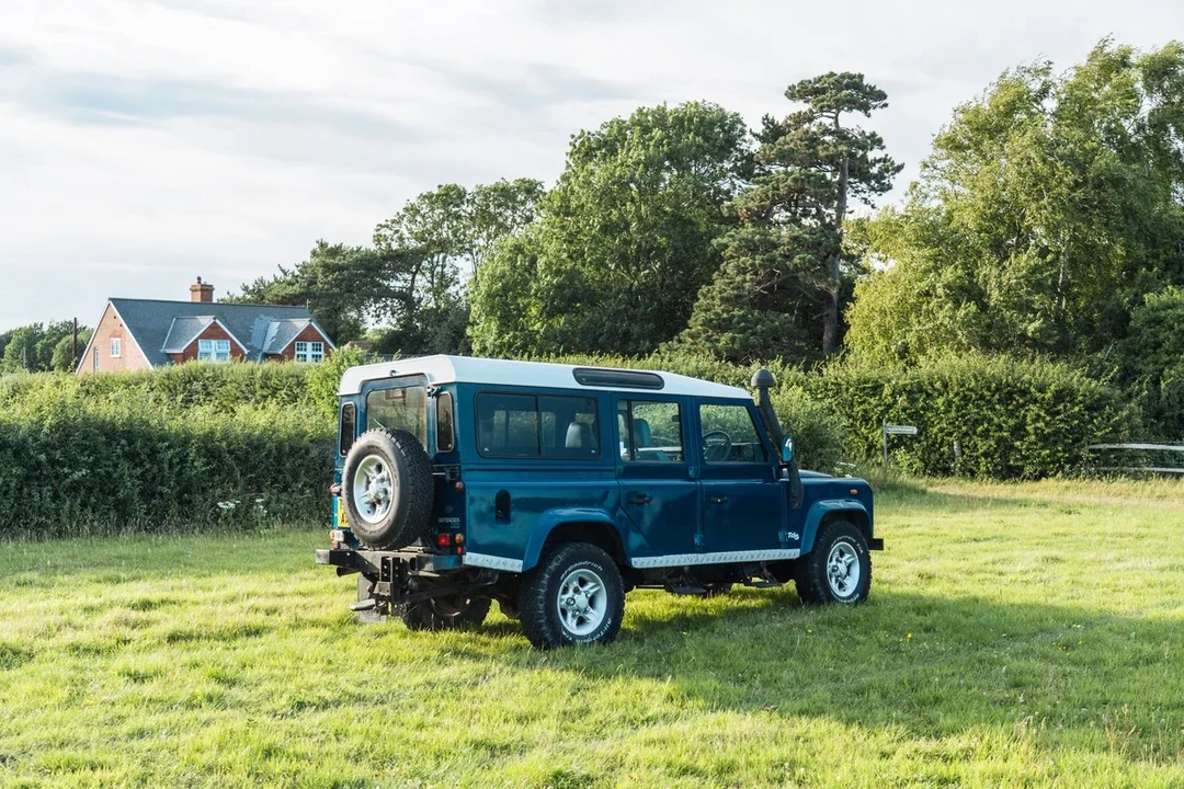 1999 Land Rover Defender 110 - Image 21 of 30
