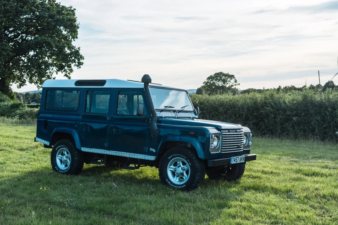 1999 Land Rover Defender 110 - Image 24 of 30