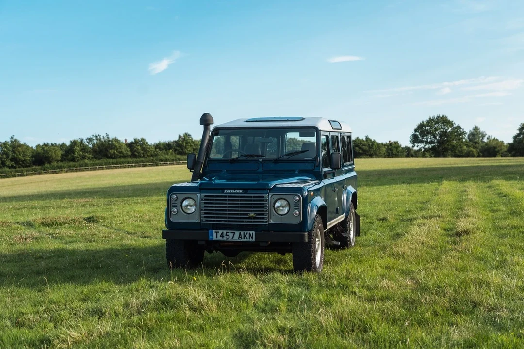 1999 Land Rover Defender 110 - Image 28 of 30