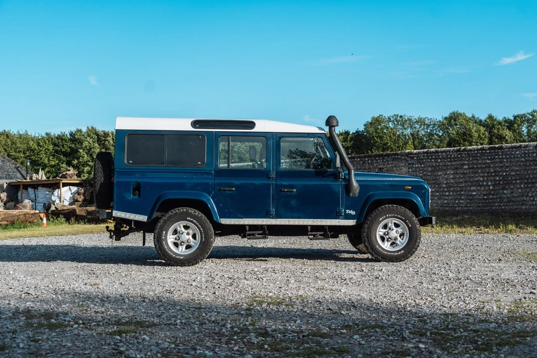 1999 Land Rover Defender 110 - Image 12 of 30