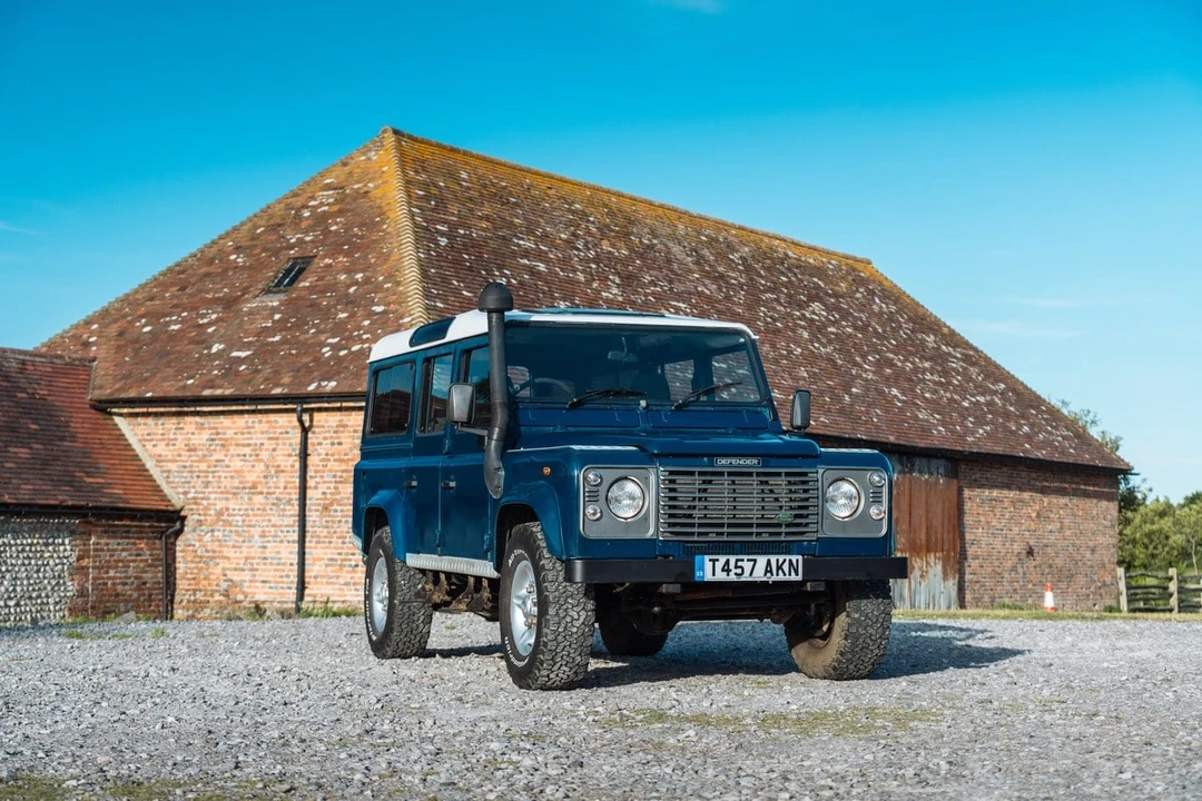 1999 Land Rover Defender 110 - Image 14 of 30