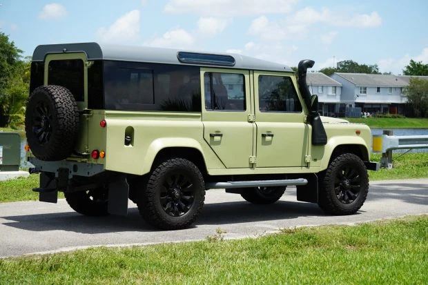 1999 Land Rover Defender 110 - Image 3 of 7