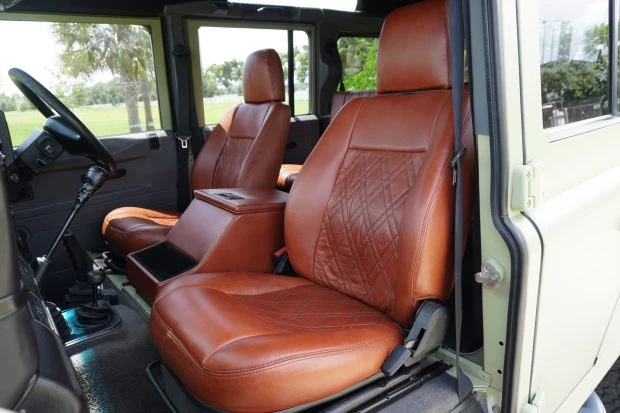 1999 Land Rover Defender 110 - Image 4 of 7