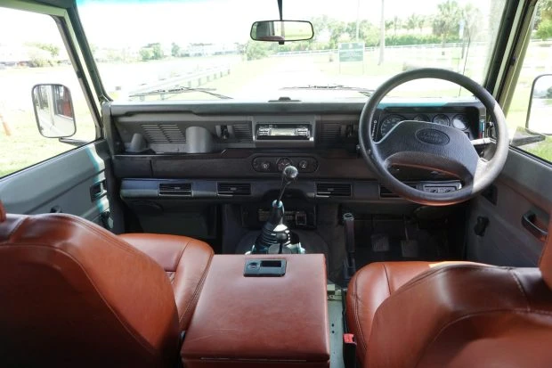 1999 Land Rover Defender 110 - Image 5 of 7
