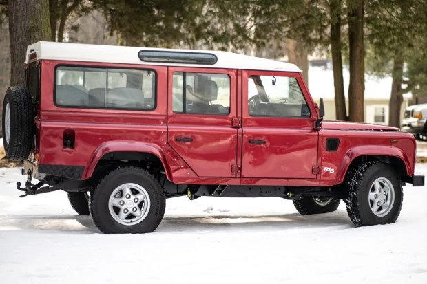 1999 Land Rover Defender 110 - Image 3 of 7