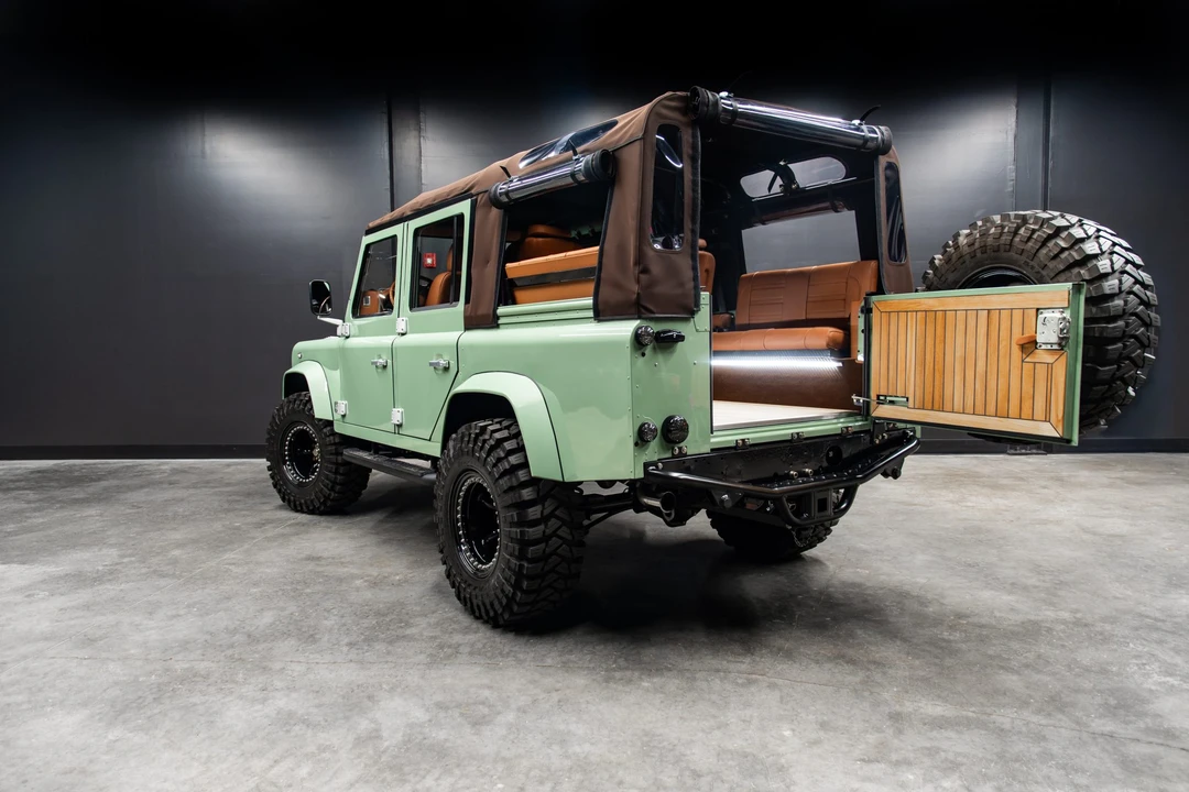1999 Land Rover Defender 110 - Image 25 of 31