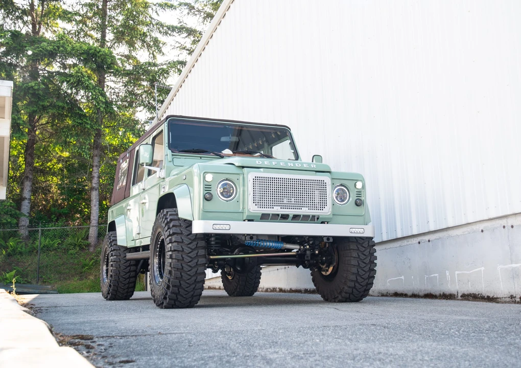 1999 Land Rover Defender 110 - Image 5 of 31