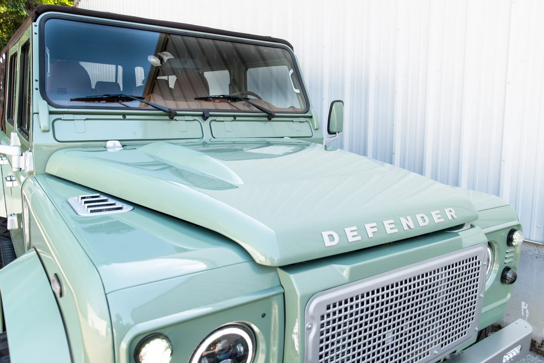 1999 Land Rover Defender 110 - Image 28 of 31