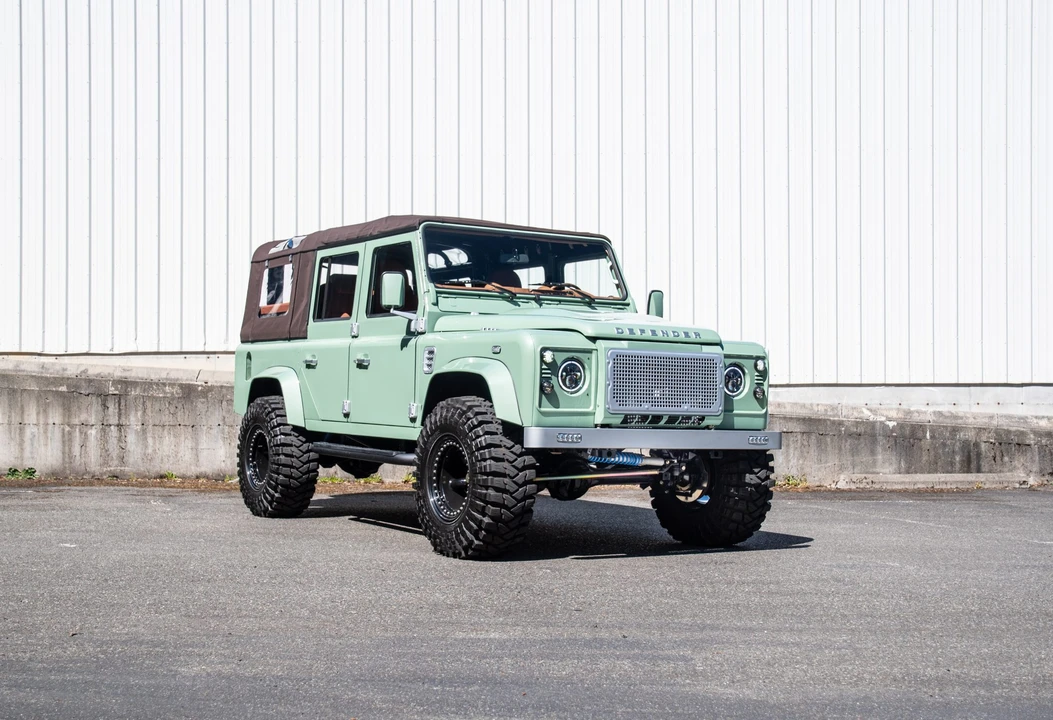 1999 Land Rover Defender 110 - Image 3 of 31