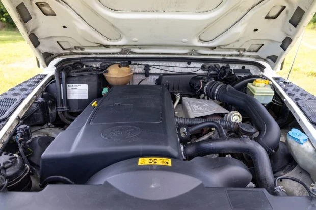 1999 Land Rover Defender 110 - Image 6 of 8