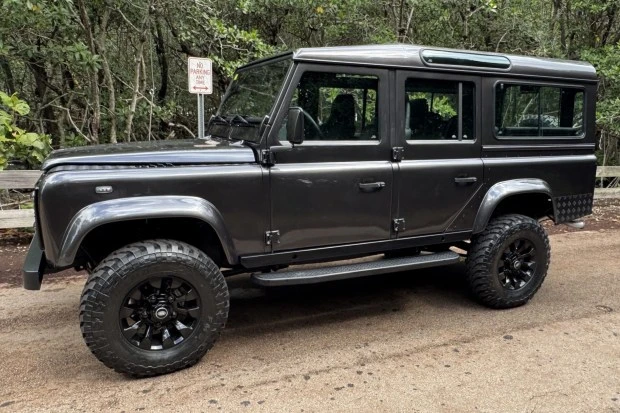 1999 Land Rover Defender 110 - Image 3 of 8