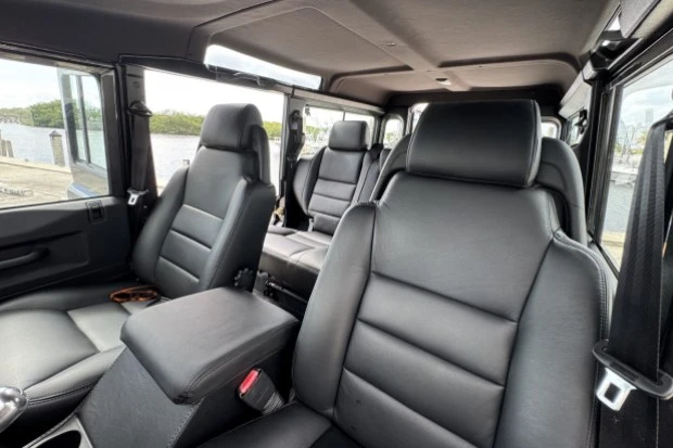 1999 Land Rover Defender 110 - Image 4 of 8