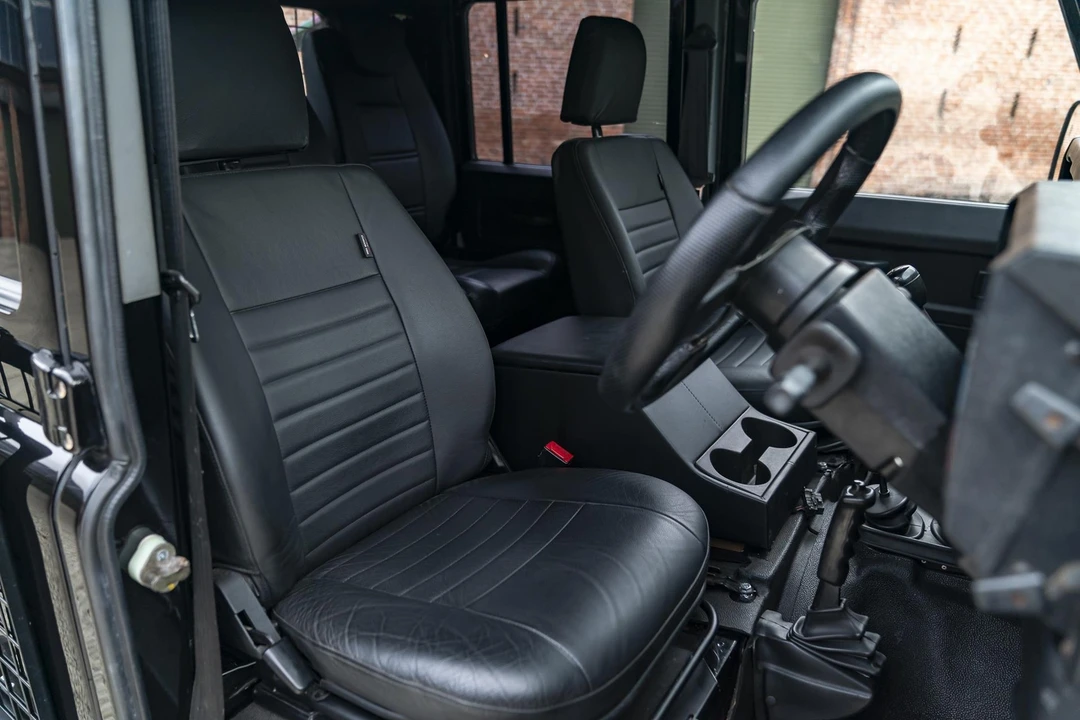 1999 Land Rover Defender 110 - Image 12 of 21