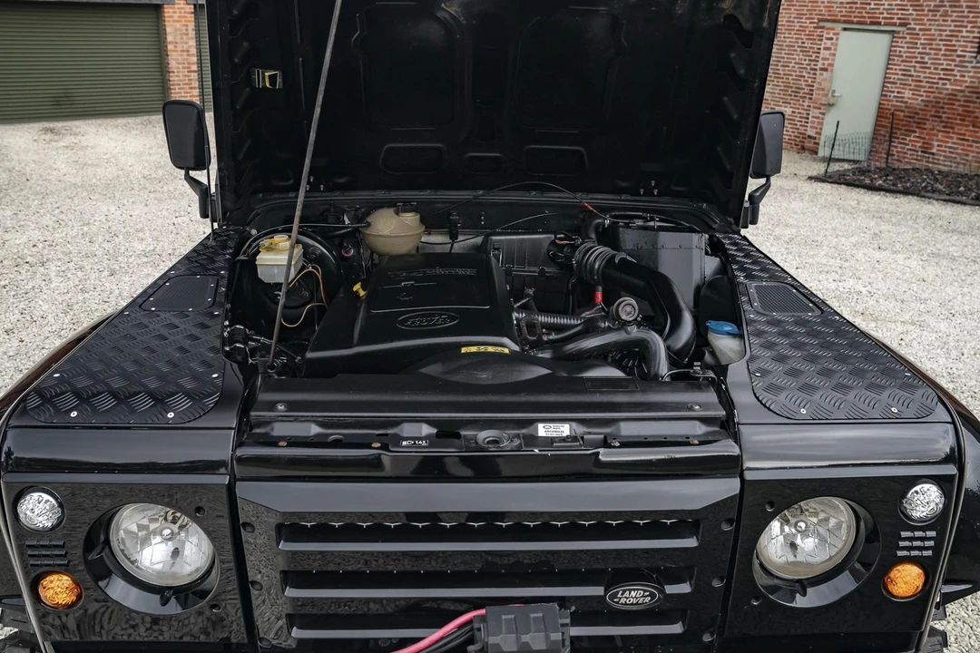 1999 Land Rover Defender 110 - Image 29 of 31