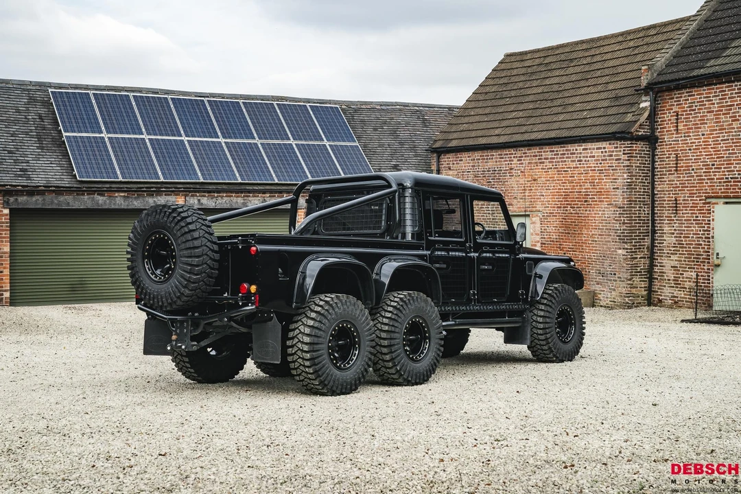 1999 Land Rover Defender 110 - Image 4 of 21