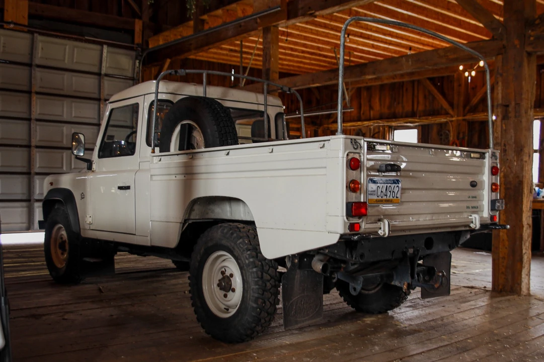1999 Land Rover Defender 110 - Image 2 of 7