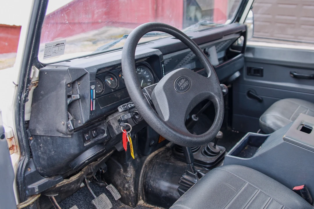 1999 Land Rover Defender 110 - Image 5 of 7