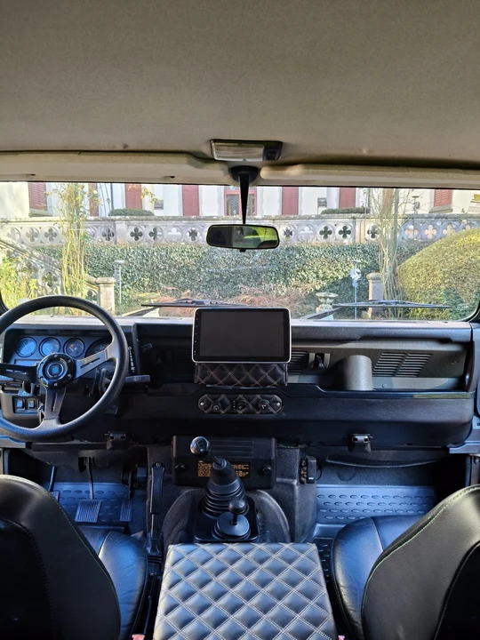 1999 Land Rover Defender - Image 15 of 21