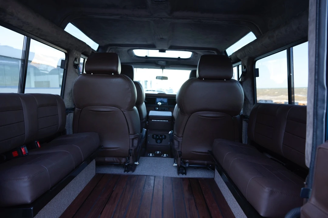 1999 Land Rover Defender 110 - Image 15 of 21