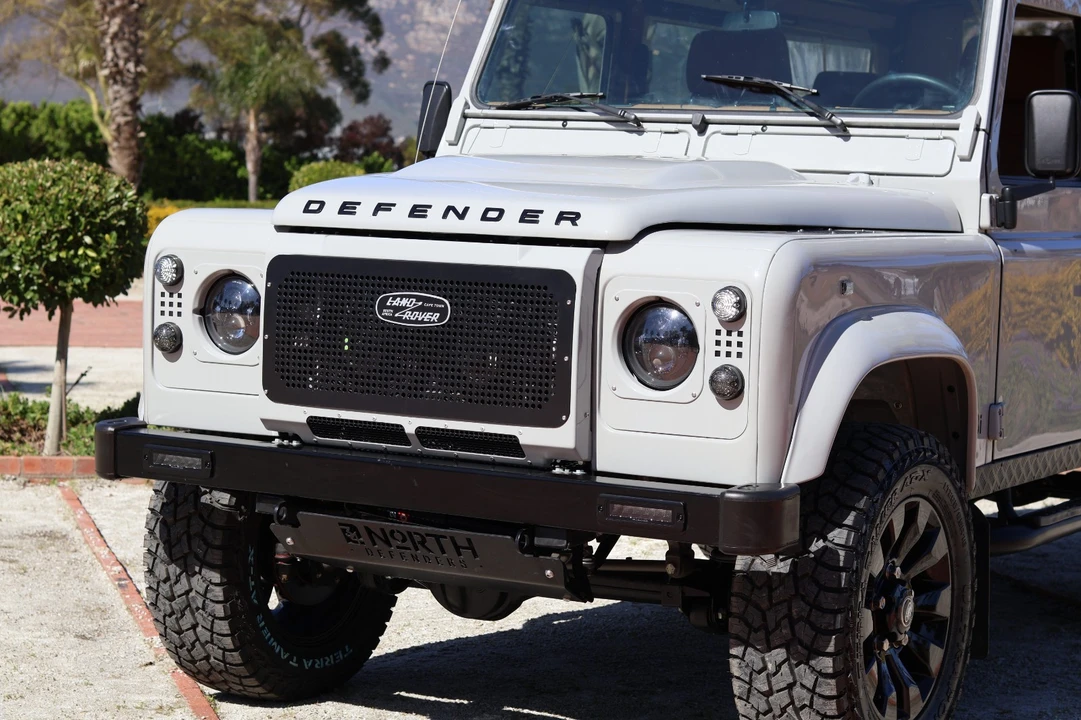 1999 Land Rover Defender - Image 3 of 21