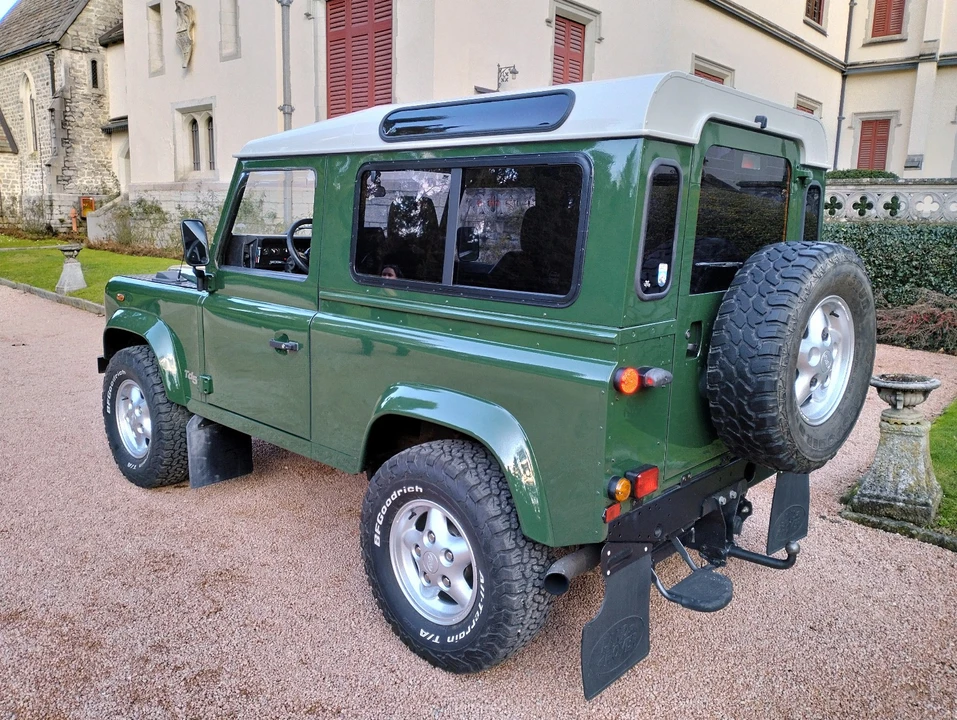 1999 Land Rover Defender - Image 4 of 21