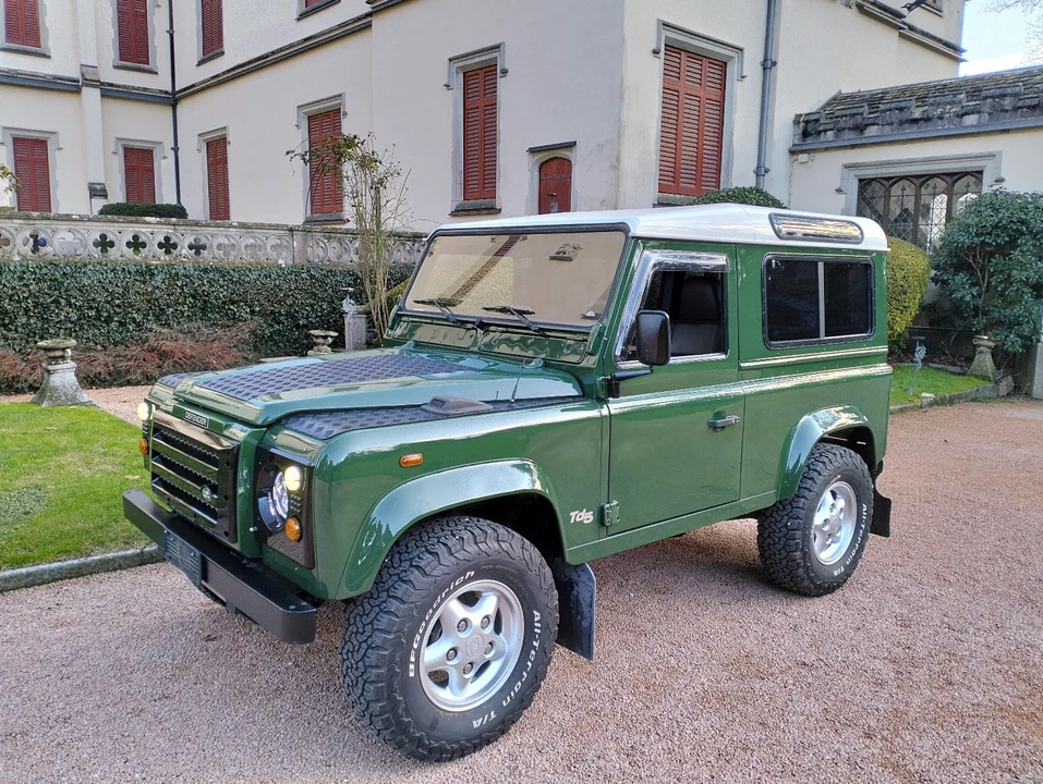 1999 Land Rover Defender - Image 3 of 21