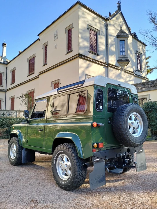 1999 Land Rover Defender - Image 11 of 21