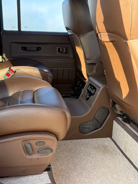 1999 Land Rover Defender 110 - Image 19 of 21