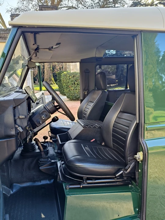 1999 Land Rover Defender - Image 18 of 21