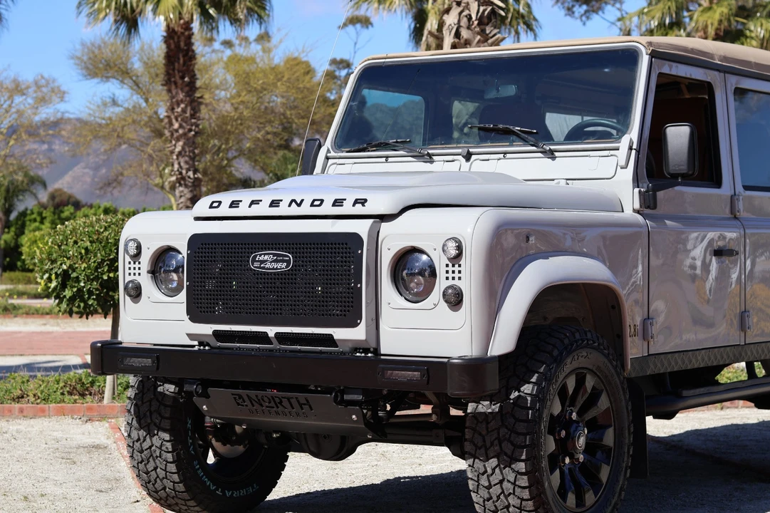 1999 Land Rover Defender - Image 2 of 21