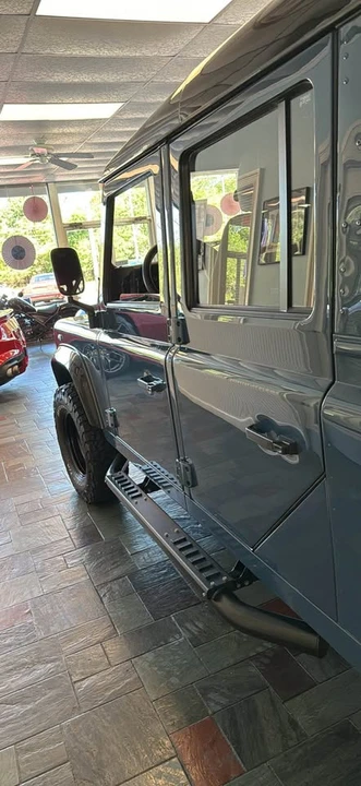 1999 Land Rover Defender 130 - Image 3 of 13