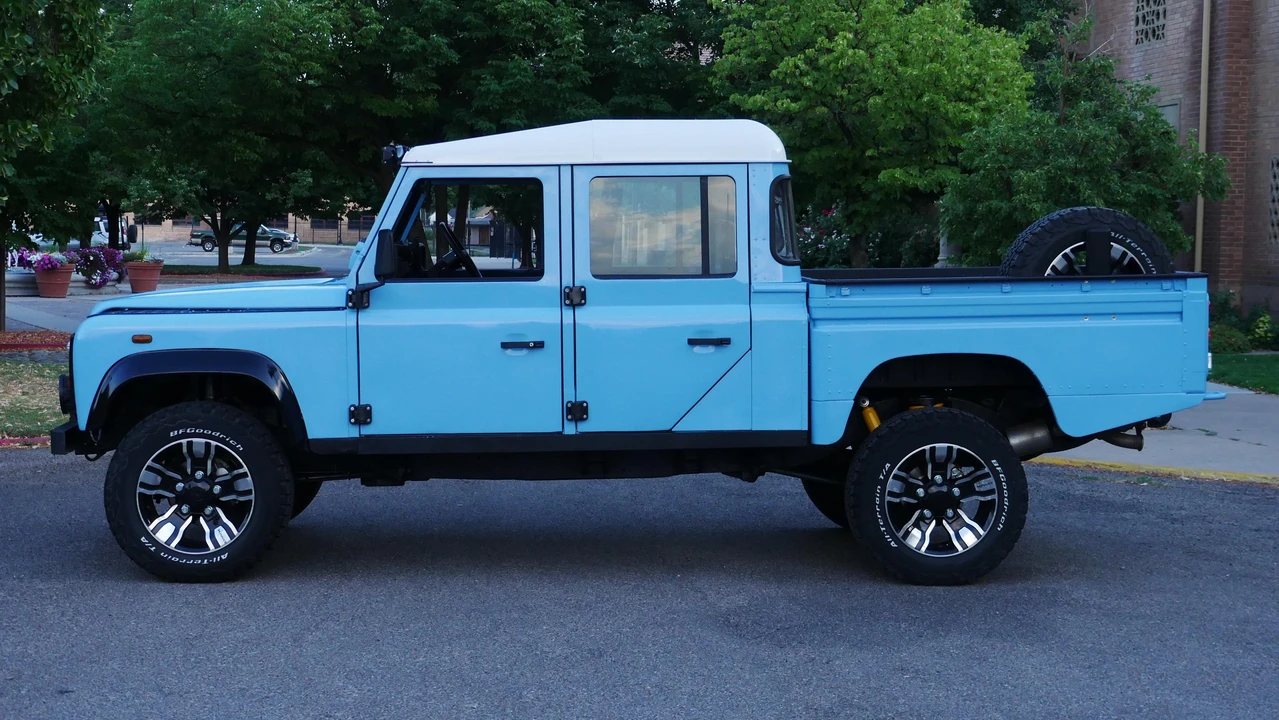 1999 Land Rover Defender 130 - Image 12 of 31