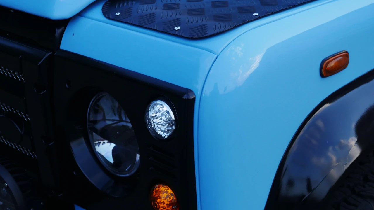 1999 Land Rover Defender 130 - Image 29 of 31