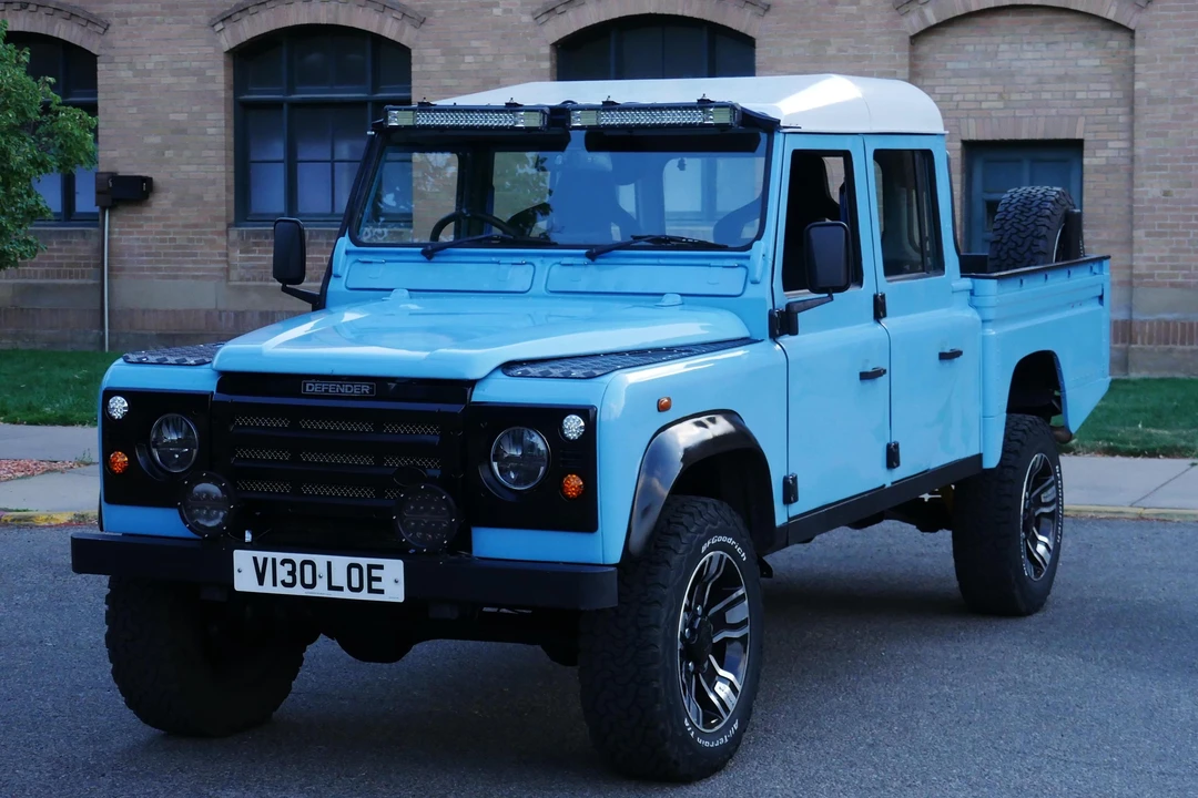 1999 Land Rover Defender 130 - Image 9 of 31
