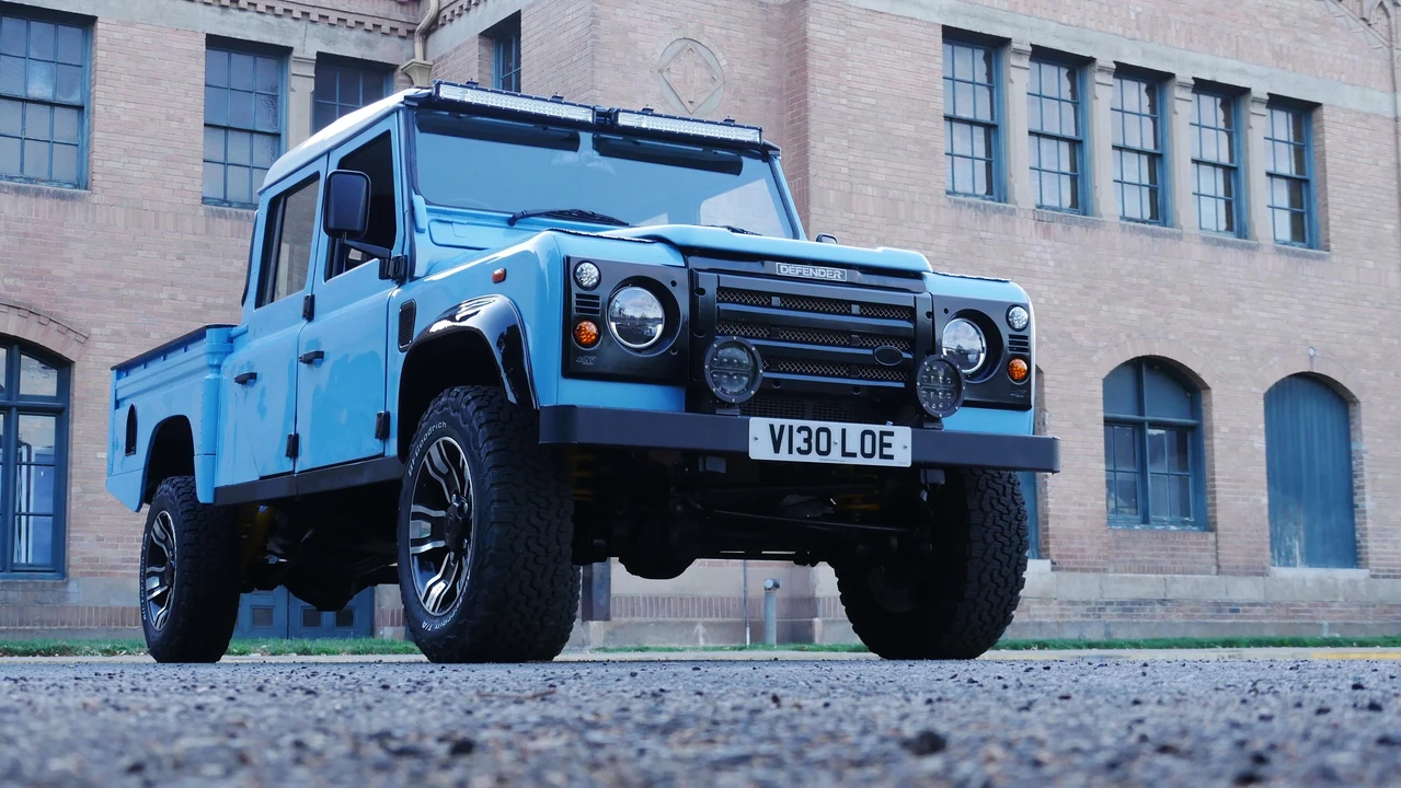 1999 Land Rover Defender 130 - Image 22 of 31