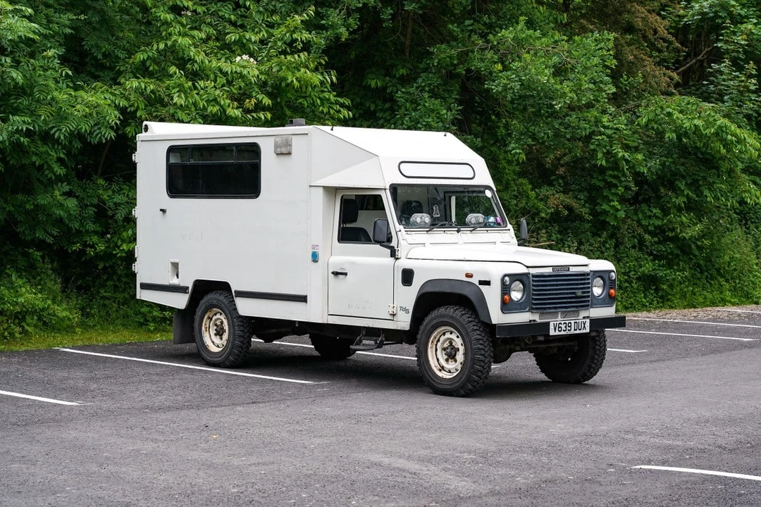 1999 Land Rover Defender 130 - Image 12 of 30