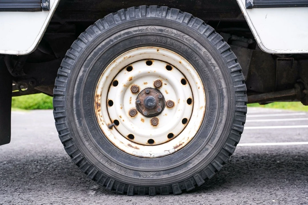 1999 Land Rover Defender 130 - Image 21 of 30