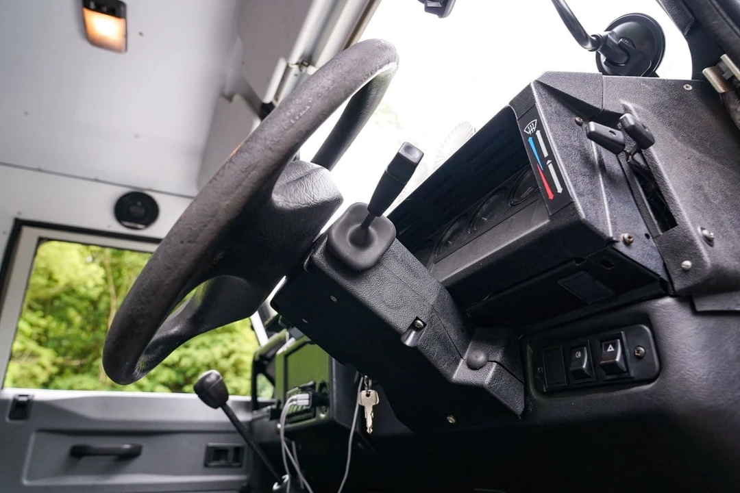 1999 Land Rover Defender 130 - Image 27 of 30