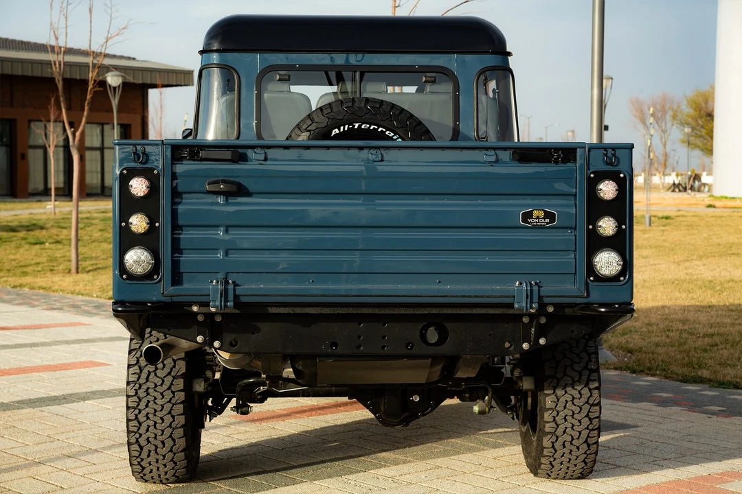 1999 Land Rover Defender 130 - Image 4 of 15