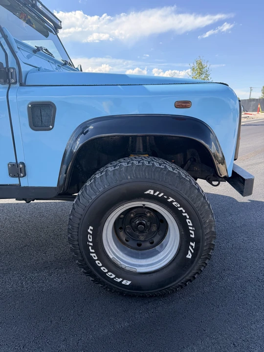 1999 Land Rover Defender 130 - Image 24 of 31