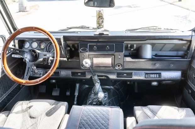 1999 Land Rover Defender 130 - Image 5 of 8