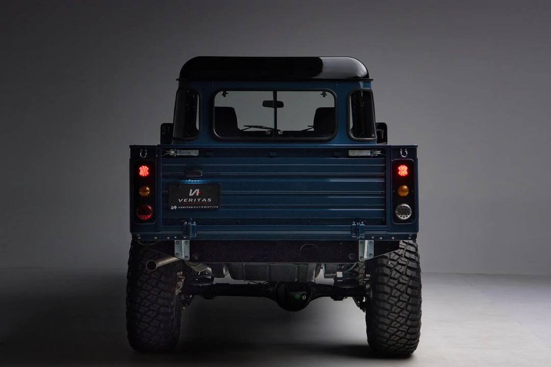 1999 Land Rover Defender 130 - Image 11 of 31