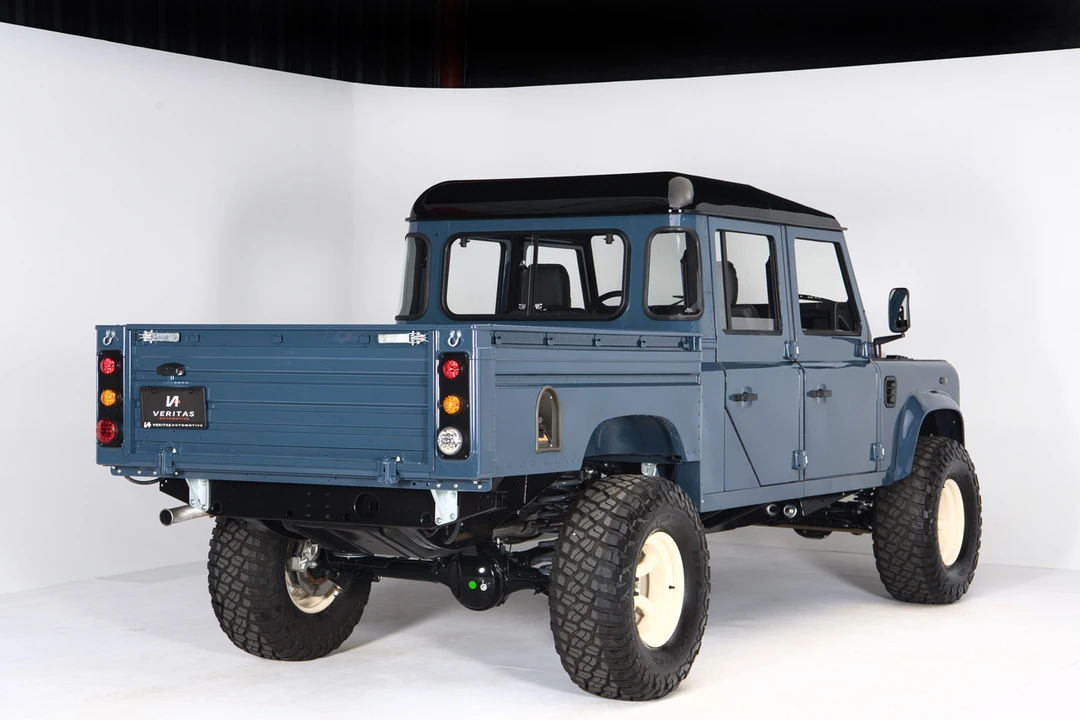 1999 Land Rover Defender 130 - Image 8 of 31