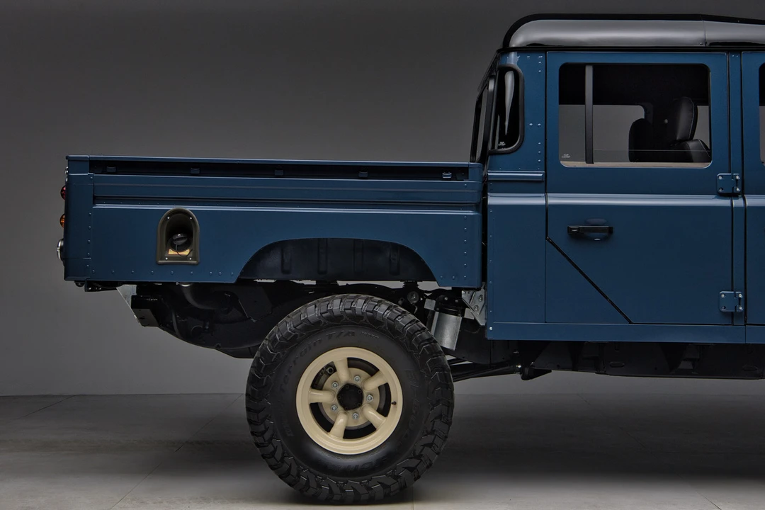 1999 Land Rover Defender 130 - Image 21 of 31