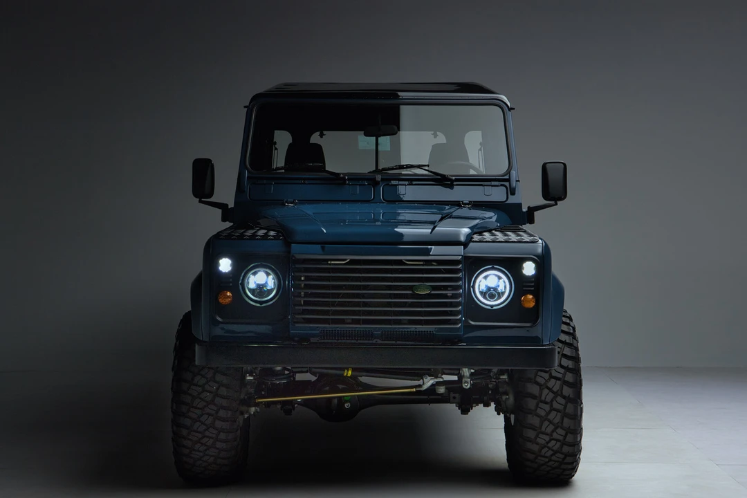 1999 Land Rover Defender 130 - Image 5 of 31