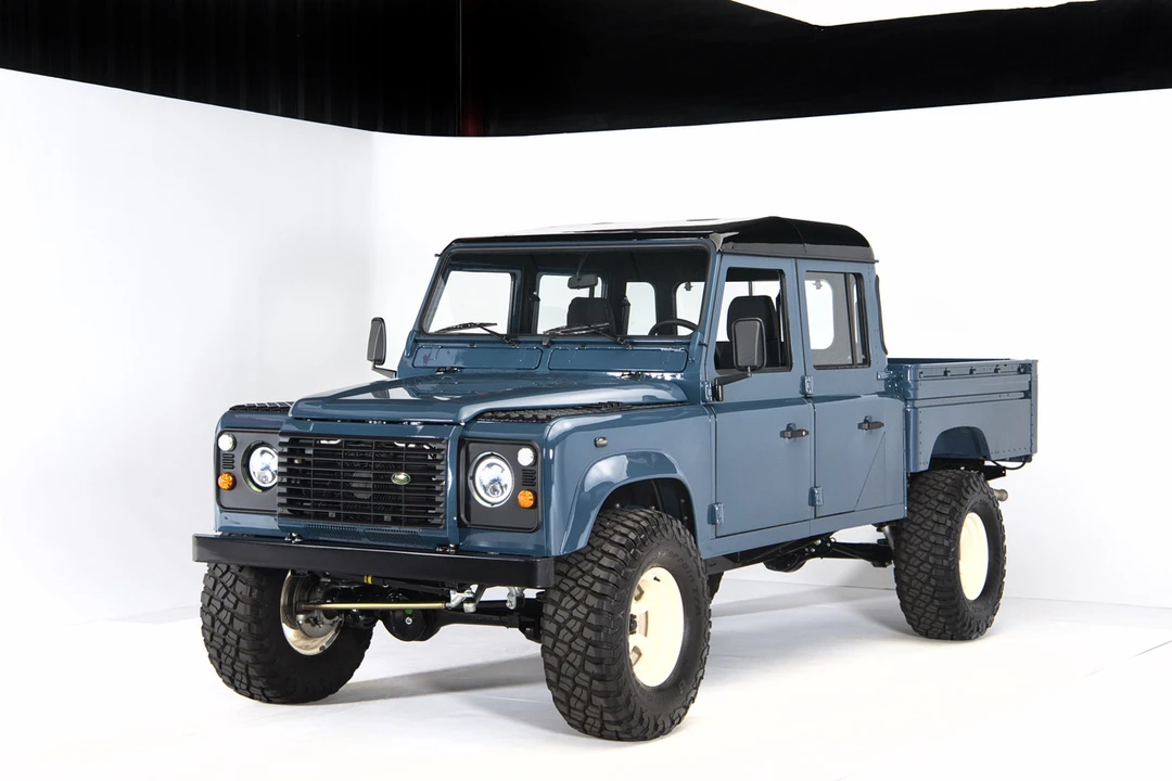 1999 Land Rover Defender 130 - Image 2 of 31