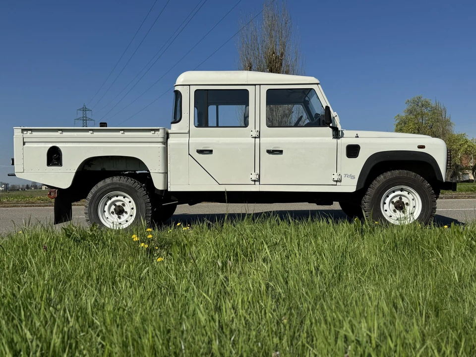 1999 Land Rover Defender 130 - Image 12 of 31