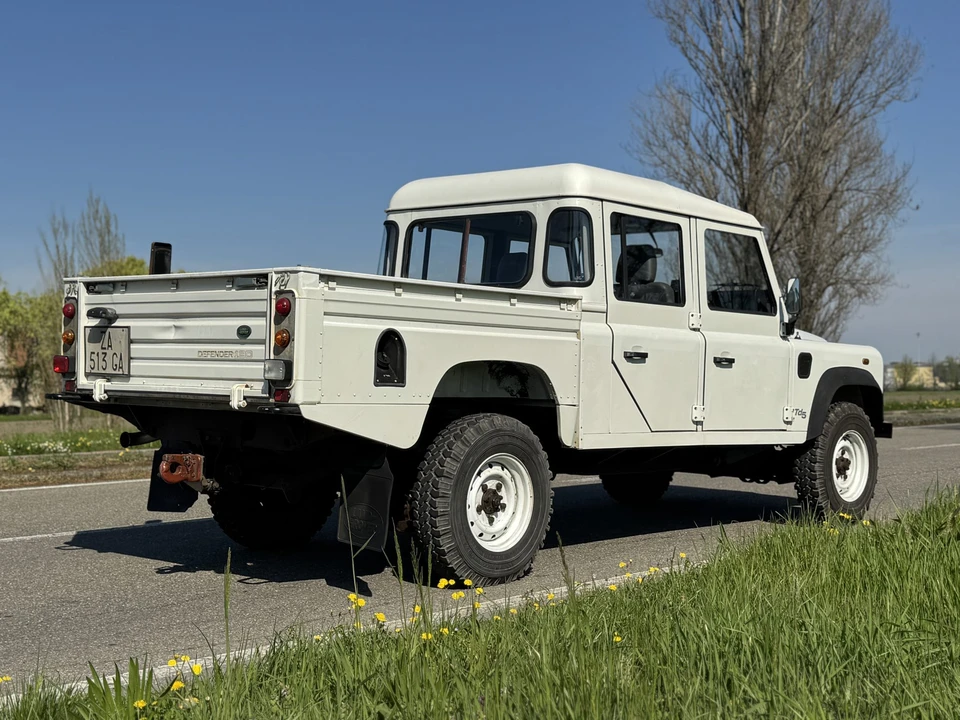 1999 Land Rover Defender 130 - Image 13 of 31