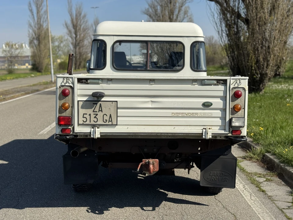 1999 Land Rover Defender 130 - Image 15 of 31