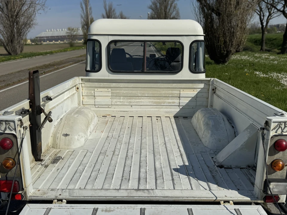 1999 Land Rover Defender 130 - Image 24 of 31
